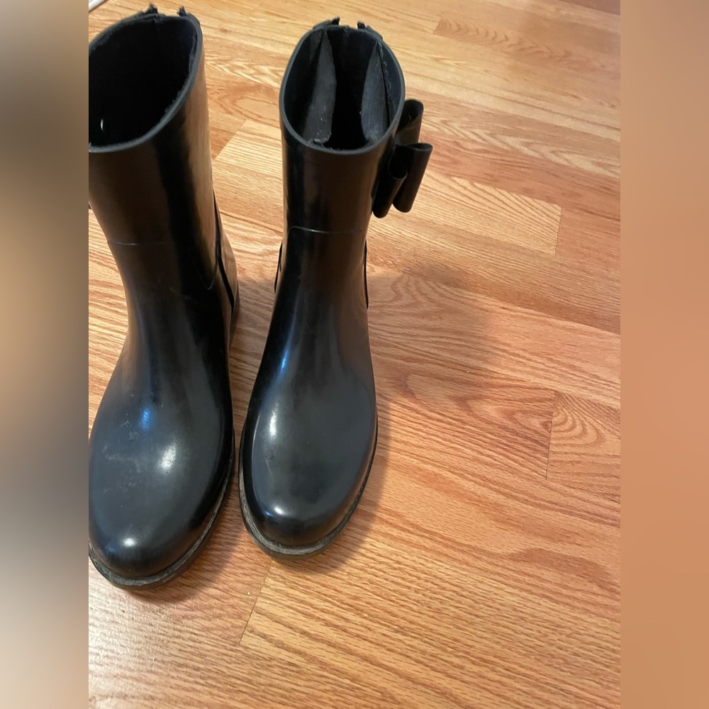 Jessica Simpson 8 rain boots